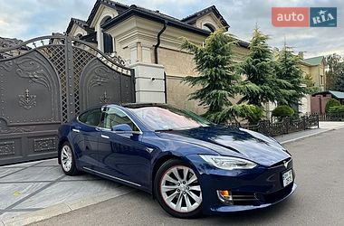 Tesla Model S  2017