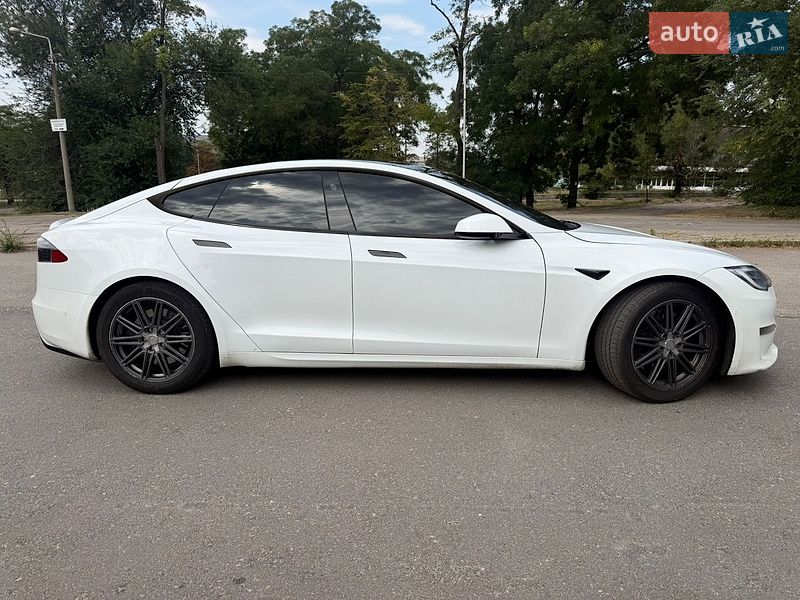 Ліфтбек Tesla Model S 2021 в Запоріжжі фото 5 Ліфтбек Tesla Model S 2021 в Запоріжжі
