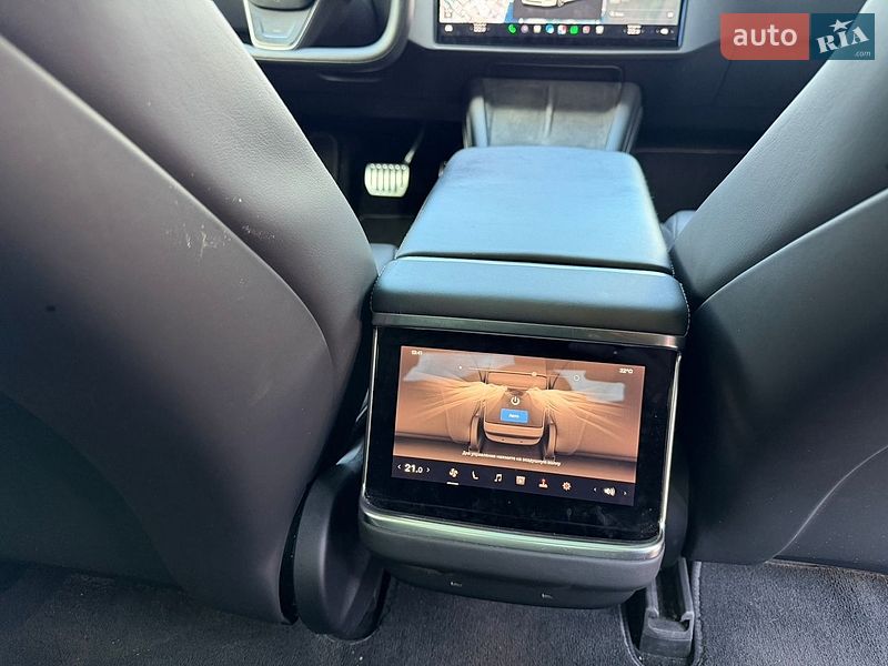 Ліфтбек Tesla Model S 2021 в Запоріжжі фото 18 Ліфтбек Tesla Model S 2021 в Запоріжжі