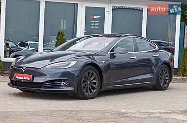 Tesla Model S  2018