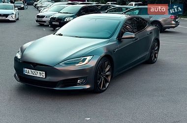 Tesla Model S  2017