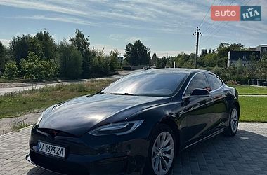 Tesla Model S 2014