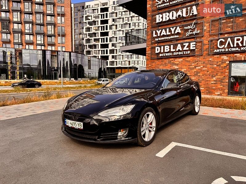 Лифтбек Tesla Model S 2012 в Киеве фото 2 Лифтбек Tesla Model S 2012 в Киеве
