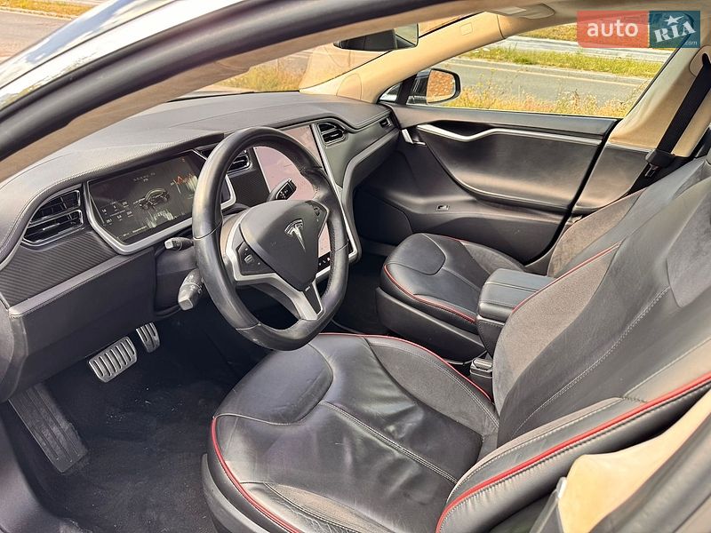 Лифтбек Tesla Model S 2012 в Киеве фото 7 Лифтбек Tesla Model S 2012 в Киеве