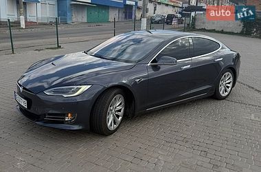 Tesla Model S  2018