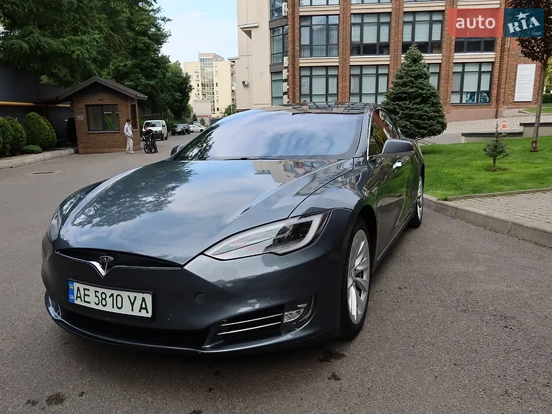 Tesla Model S