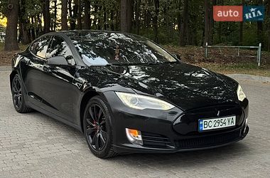 Лифтбек Tesla Model S 2014 в Львове Лифтбек Tesla Model S 2014 в Львове