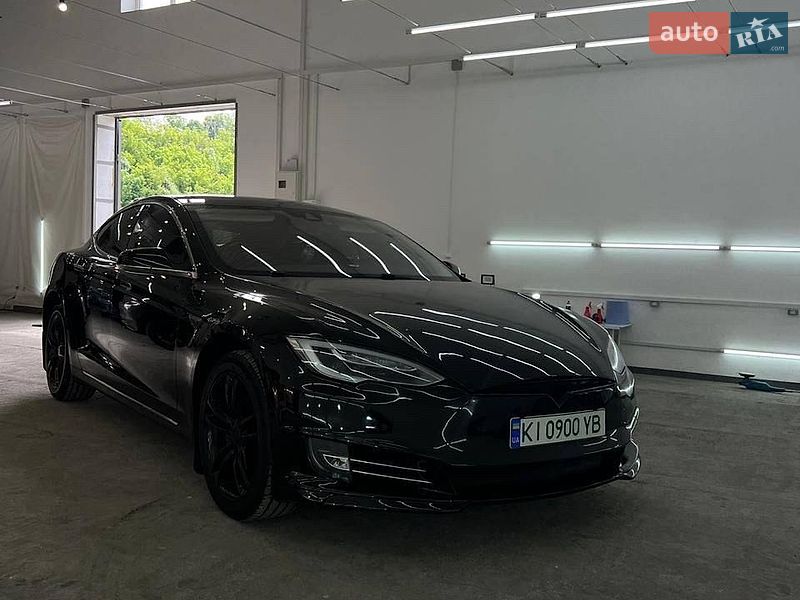 Лифтбек Tesla Model S 2014 в Виннице фото Лифтбек Tesla Model S 2014 в Виннице