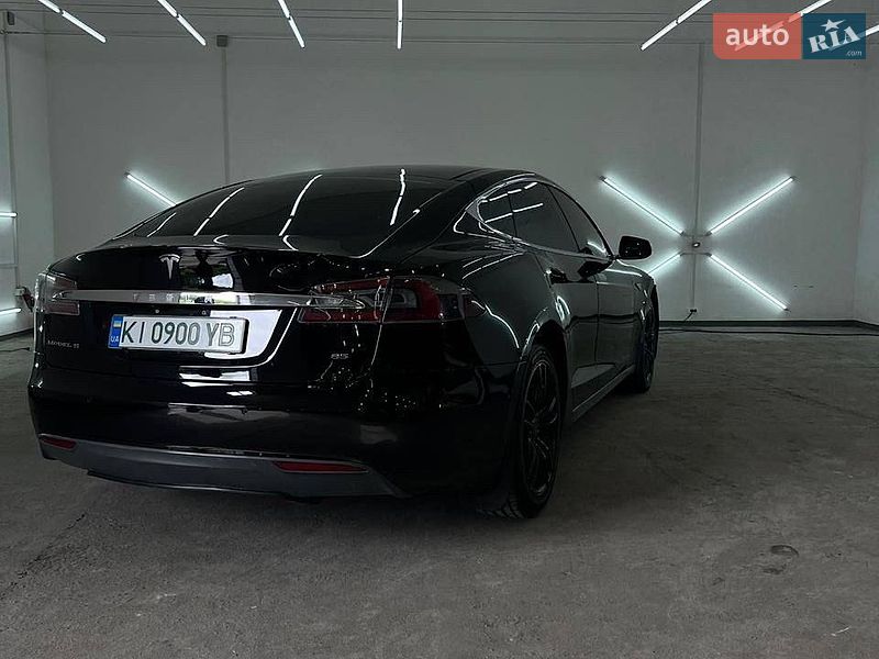 Лифтбек Tesla Model S 2014 в Виннице фото 18 Лифтбек Tesla Model S 2014 в Виннице