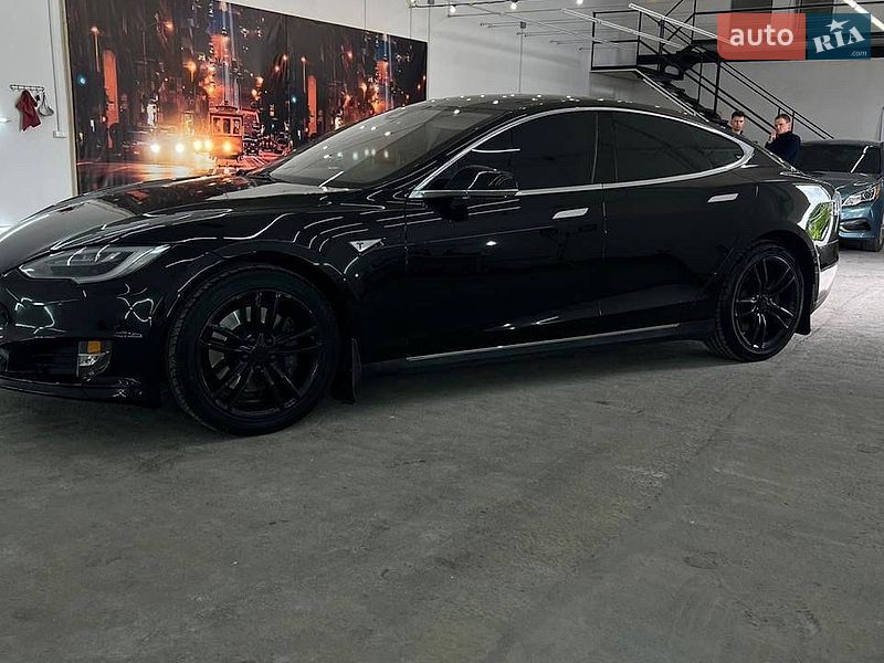 Лифтбек Tesla Model S 2014 в Виннице фото 14 Лифтбек Tesla Model S 2014 в Виннице