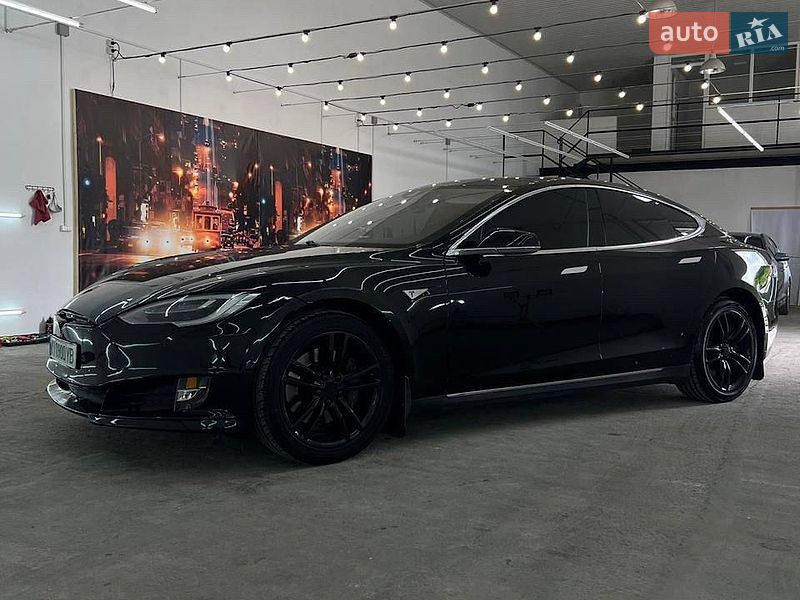 Лифтбек Tesla Model S 2014 в Виннице фото 15 Лифтбек Tesla Model S 2014 в Виннице