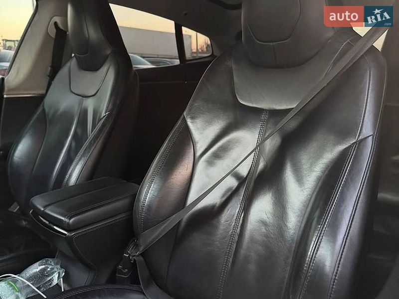 Лифтбек Tesla Model S 2014 в Виннице фото 24 Лифтбек Tesla Model S 2014 в Виннице