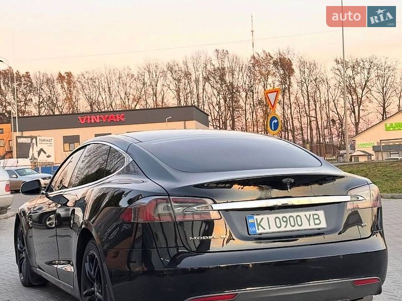 Лифтбек Tesla Model S 2014 в Виннице фото 26 Лифтбек Tesla Model S 2014 в Виннице