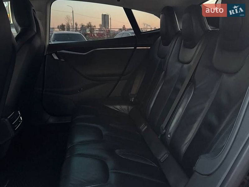 Лифтбек Tesla Model S 2014 в Виннице фото 27 Лифтбек Tesla Model S 2014 в Виннице