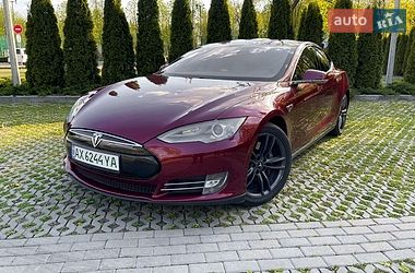 Tesla Model S  2012