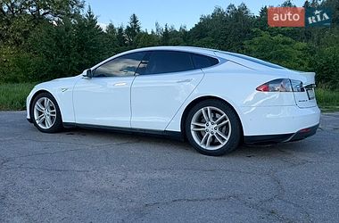 Ліфтбек Tesla Model S 2015 в Фастові