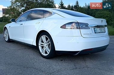 Ліфтбек Tesla Model S 2015 в Фастові