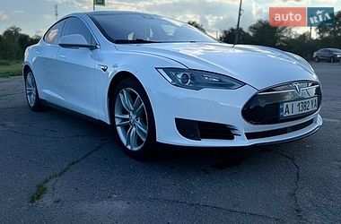 Ліфтбек Tesla Model S 2015 в Фастові