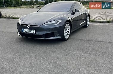 Ліфтбек Tesla Model S 2016 в Львові