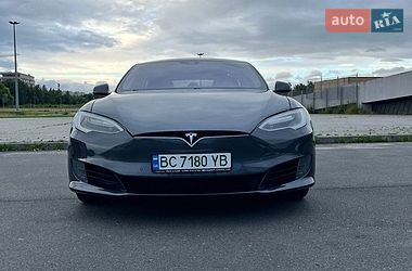 Ліфтбек Tesla Model S 2016 в Львові