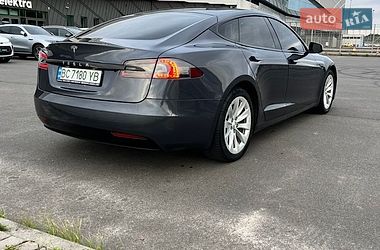 Ліфтбек Tesla Model S 2016 в Львові
