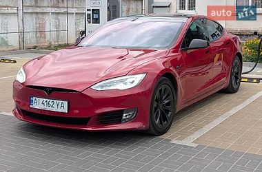 Tesla Model S  2019