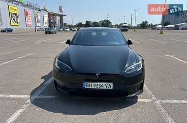 Tesla Model S  2022