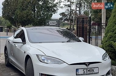 Tesla Model S  2016