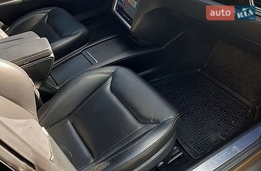 Лифтбек Tesla Model S 2016 в Житомире