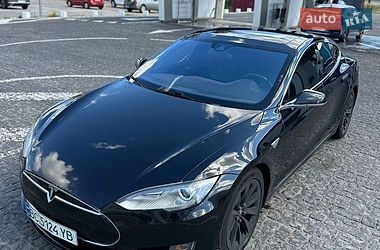 Tesla Model S  2016