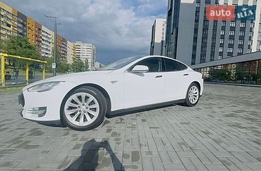 Лифтбек Tesla Model S 2013 в Днепре