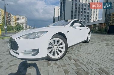 Лифтбек Tesla Model S 2013 в Днепре