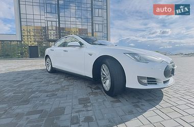 Лифтбек Tesla Model S 2013 в Днепре
