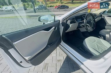 Лифтбек Tesla Model S 2013 в Днепре