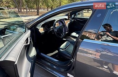 Лифтбек Tesla Model S 2020 в Николаеве