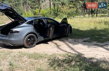 Лифтбек Tesla Model S 2013 в Днепре