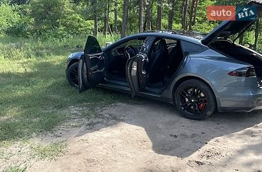 Лифтбек Tesla Model S 2013 в Днепре