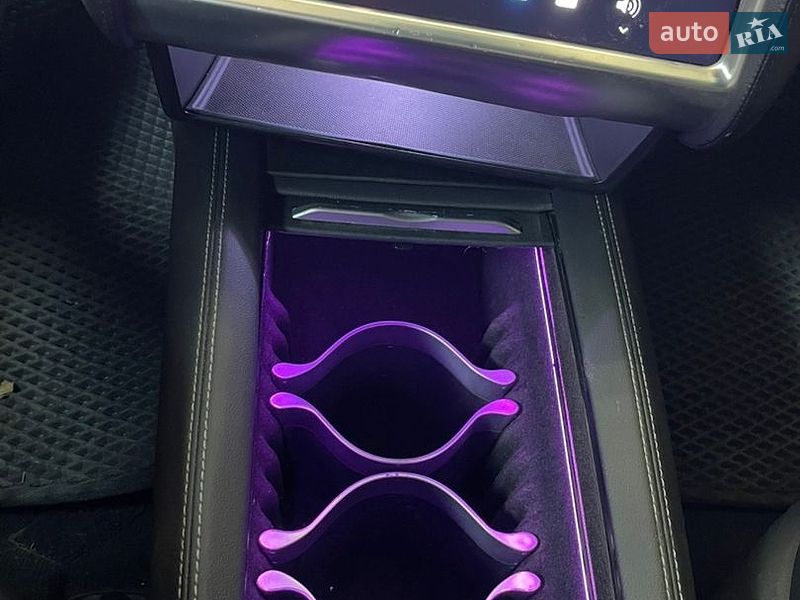 Лифтбек Tesla Model S 2013 в Днепре
