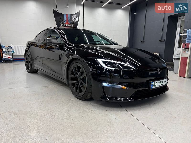 Лифтбек Tesla Model S 2021 в Киеве фото Лифтбек Tesla Model S 2021 в Киеве