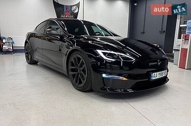 Tesla Model S  2021