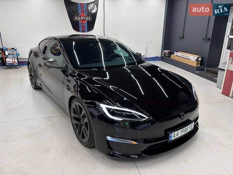 Лифтбек Tesla Model S 2021 в Киеве фото 3 Лифтбек Tesla Model S 2021 в Киеве