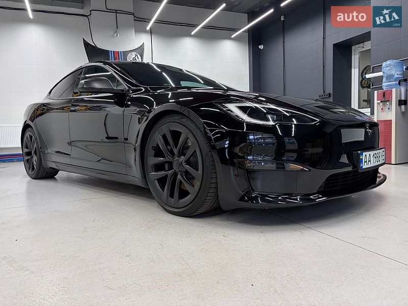 Лифтбек Tesla Model S 2021 в Киеве фото 12 Лифтбек Tesla Model S 2021 в Киеве