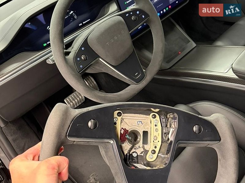 Лифтбек Tesla Model S 2021 в Киеве фото 22 Лифтбек Tesla Model S 2021 в Киеве