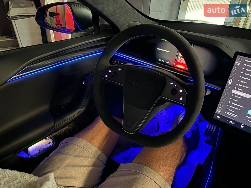 Лифтбек Tesla Model S 2021 в Киеве фото 26 Лифтбек Tesla Model S 2021 в Киеве