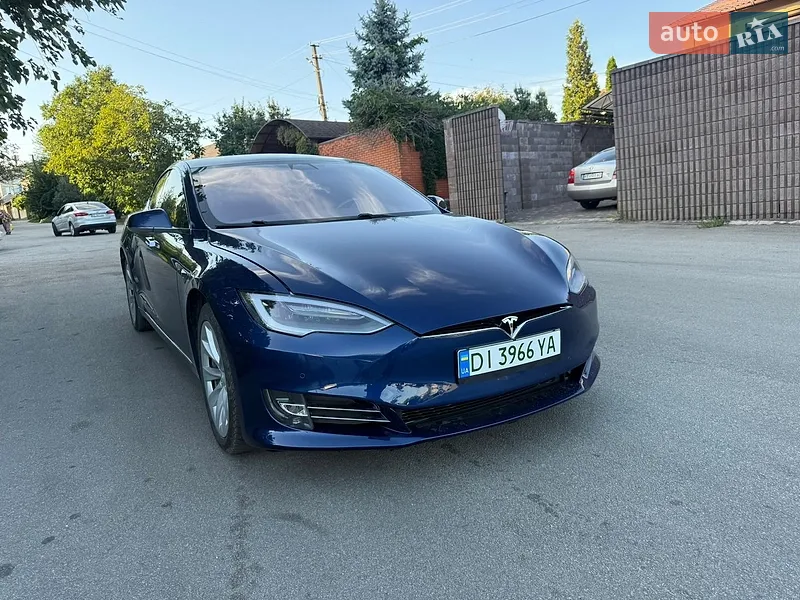 Tesla Model S