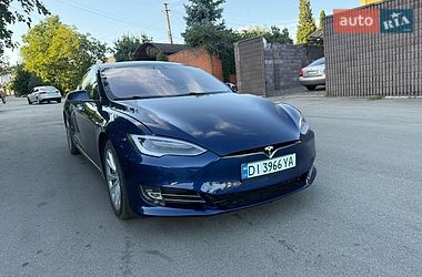Tesla Model S  2018