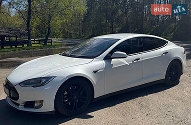 Ліфтбек Tesla Model S 2013 в Миргороді