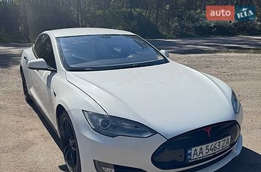 Ліфтбек Tesla Model S 2013 в Миргороді