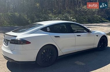 Ліфтбек Tesla Model S 2013 в Миргороді