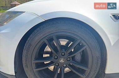 Ліфтбек Tesla Model S 2013 в Миргороді